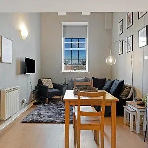 Apartment Duplex 3 Bedroom Mezzanine - Heart Of, Edinburgh